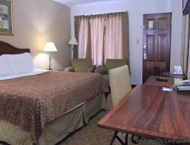 Hotel Falls By The Falls Niagara Falls