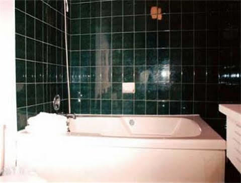 Falls By The Falls Hotel 3*